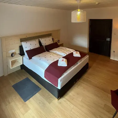 Zur Post Apartment *