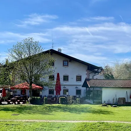 Zur Post * Breitbrunn am Chiemsee